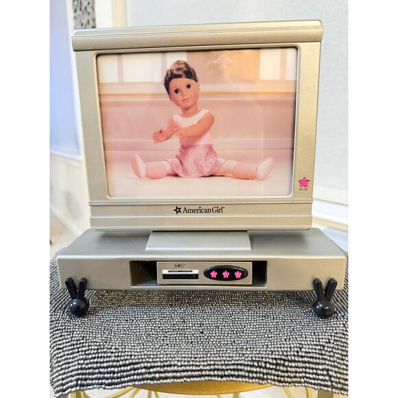 American Girl Doll TV & DVD Player Set (Silver, Pink Star Buttons) - Picture 7 of 7